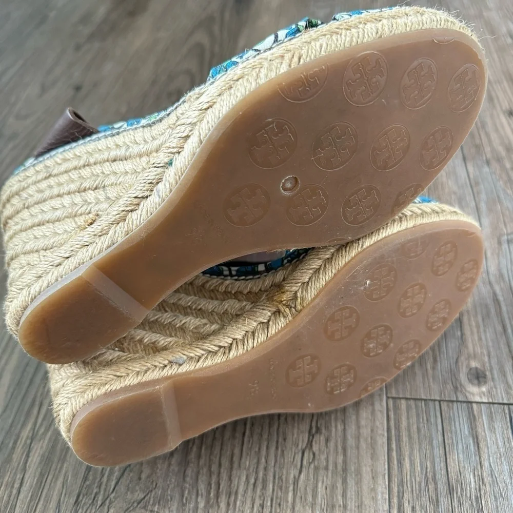 Tory Burch Frog & Lilypad Print Espadrilles Size 9